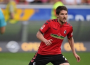 开云下载-关于弗赖堡前锋神秘受伤，或将缺席接下来几场关键比赛的信息