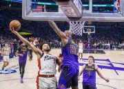 开云体育入口-关于詹姆斯再次砍下三双数据，力助球队取胜的信息