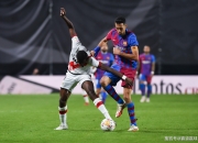 开云APP-巴塞罗那客场获胜，提前预定联赛第二名