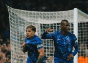 开云体育平台APP-切尔西客场轻松擒伯恩利，取得大胜