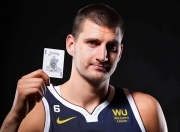 开云体育官网-广东队险胜凯尔特人，约基奇惊艳四座