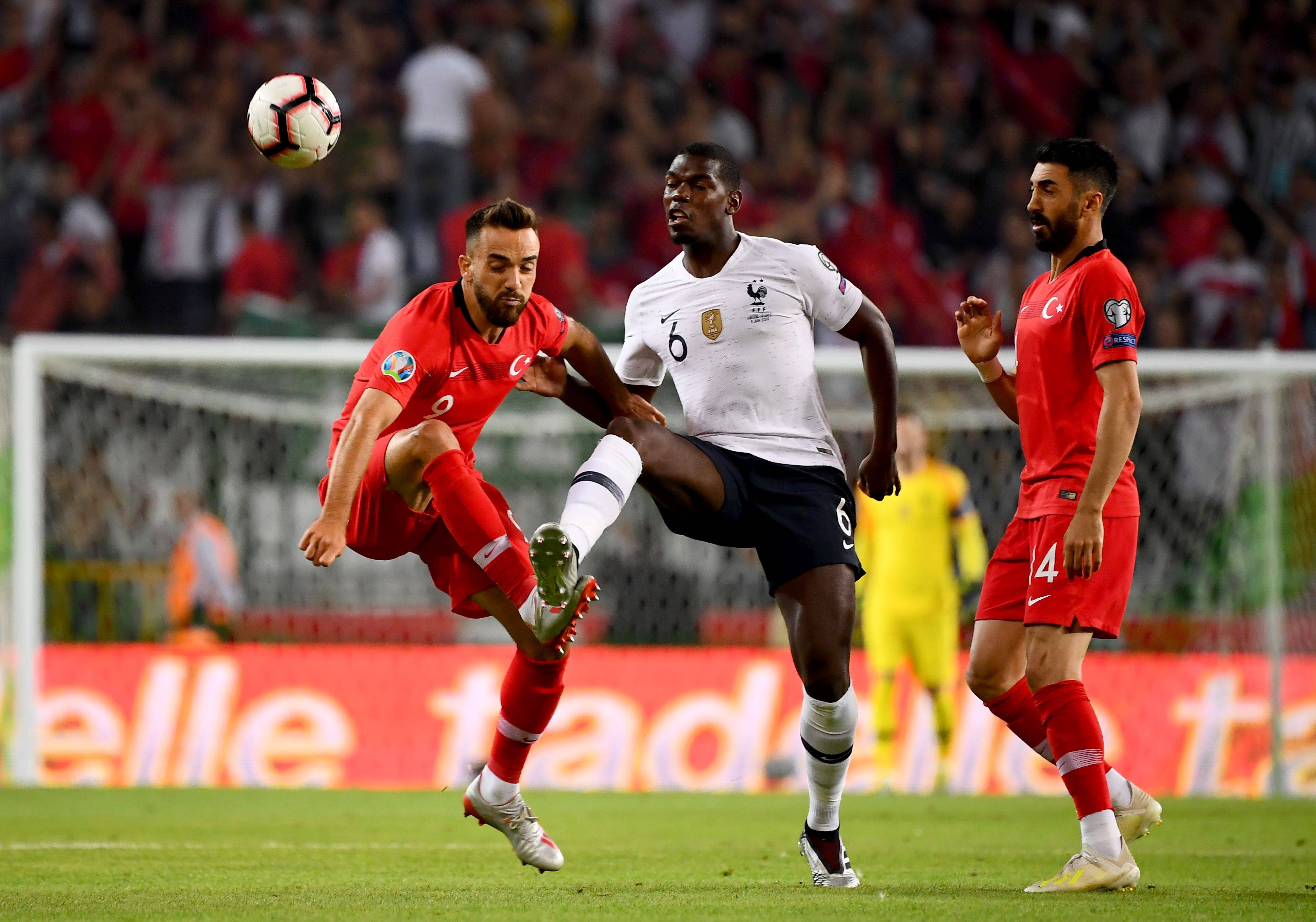 包含土耳其备战德国，欲力挫对手，争取欧洲杯资格的词条