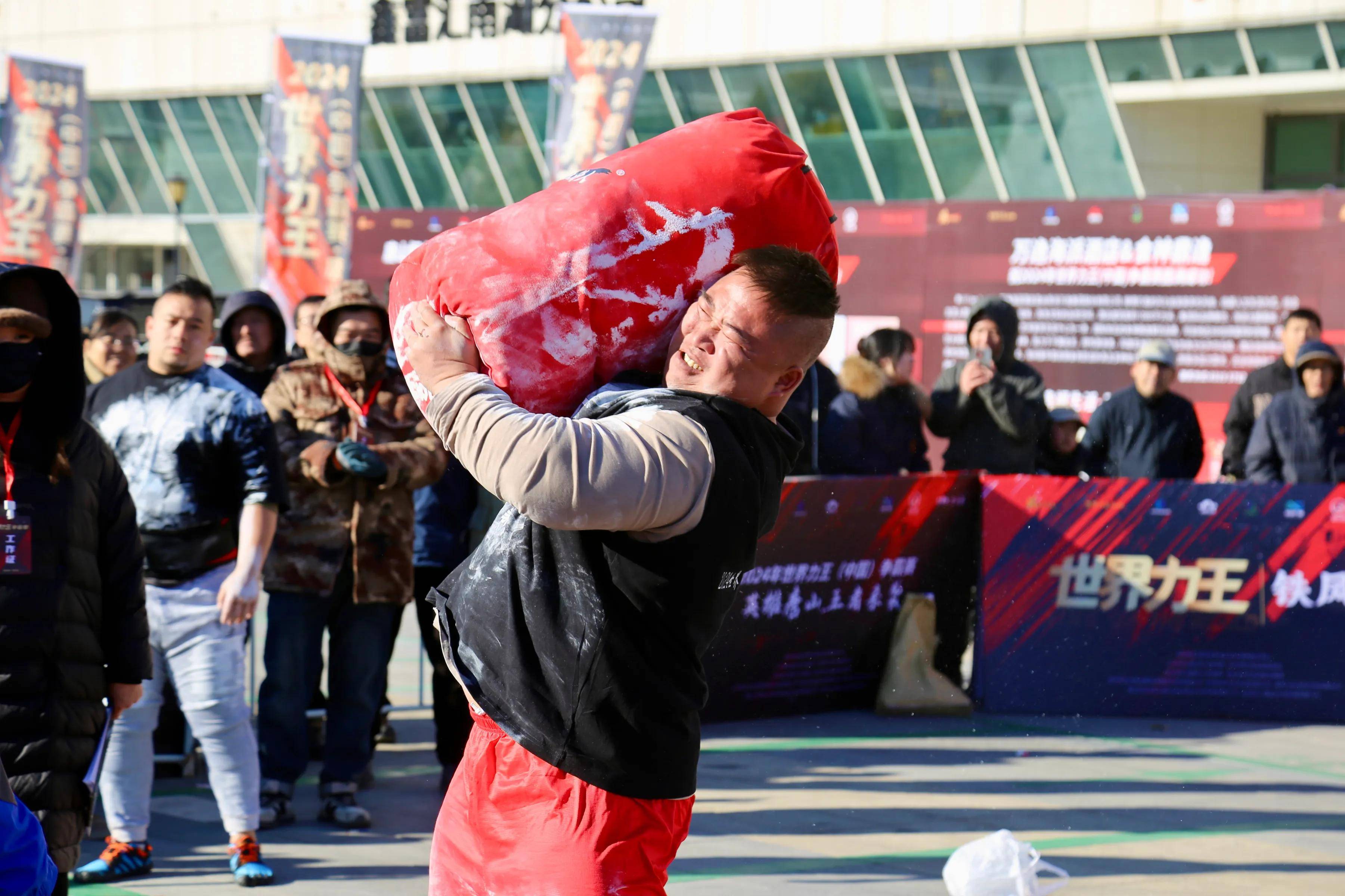 比利时擒下哈萨克斯坦，英雄赞颂