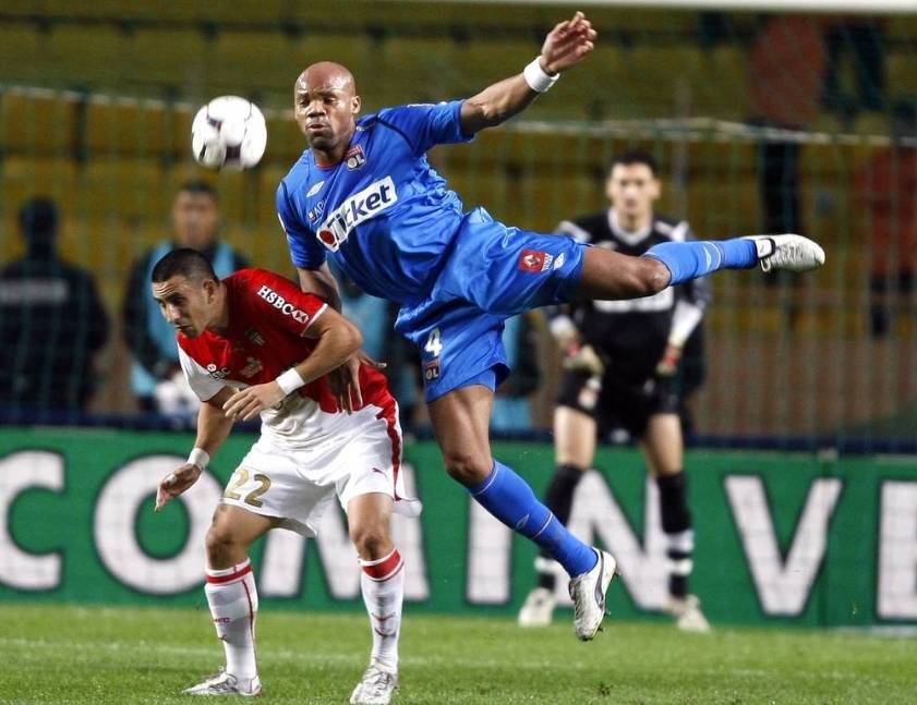 摩纳哥足球队备战法国杯比赛，迎战强敌