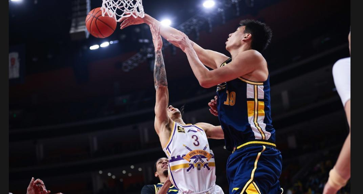 湖北男篮殊死一战，险胜对手取得关键胜利的简单介绍