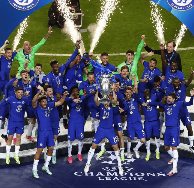 包含波兰女足联赛：华沙队突围出线进入决赛圈的词条