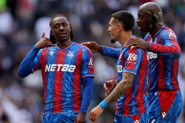 水晶宫主场爆冷击败热刺，提前锁定保级名额的简单介绍