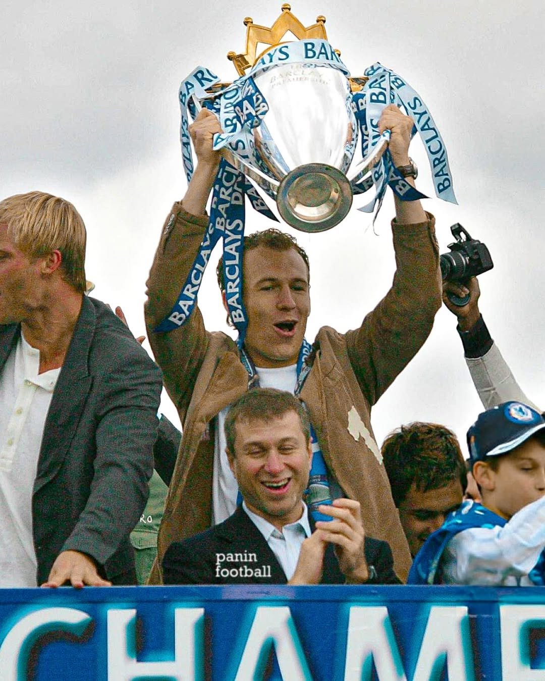 拜仁豪取胜利，罗本致胜球带队夺冠的简单介绍