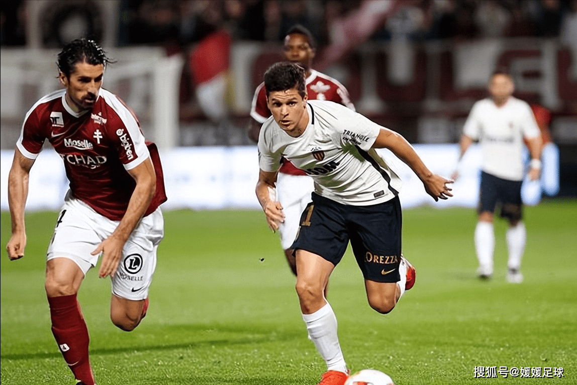 摩纳哥前锋连场进球,成全队焦点 摩纳哥前锋连场进球,成全队焦点