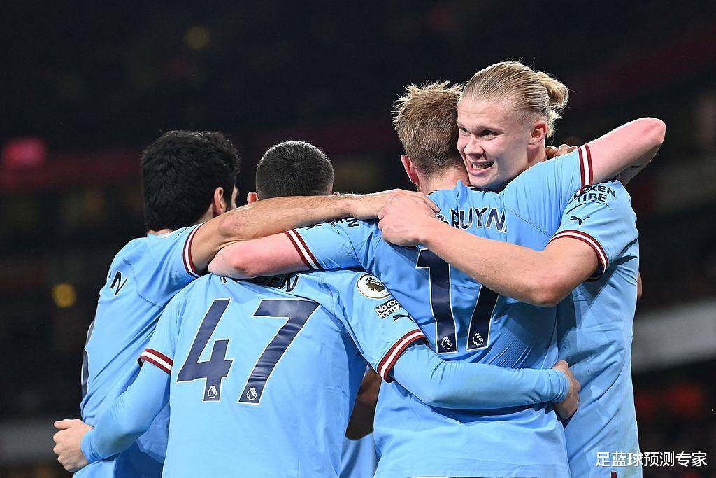 曼城三球大胜伯恩茅斯,稳居第二位置 曼城三球大胜伯恩茅斯,稳居第二位置