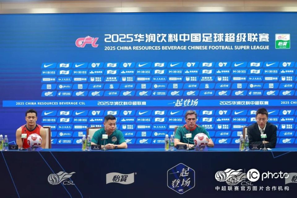 球队士气高涨,战胜实力对手 球队士气高涨,战胜实力对手