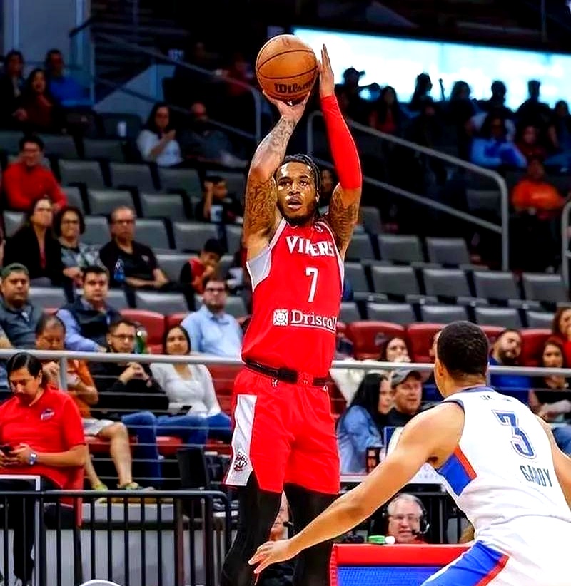 火箭外线防守重现漏洞，客场遭遇失利