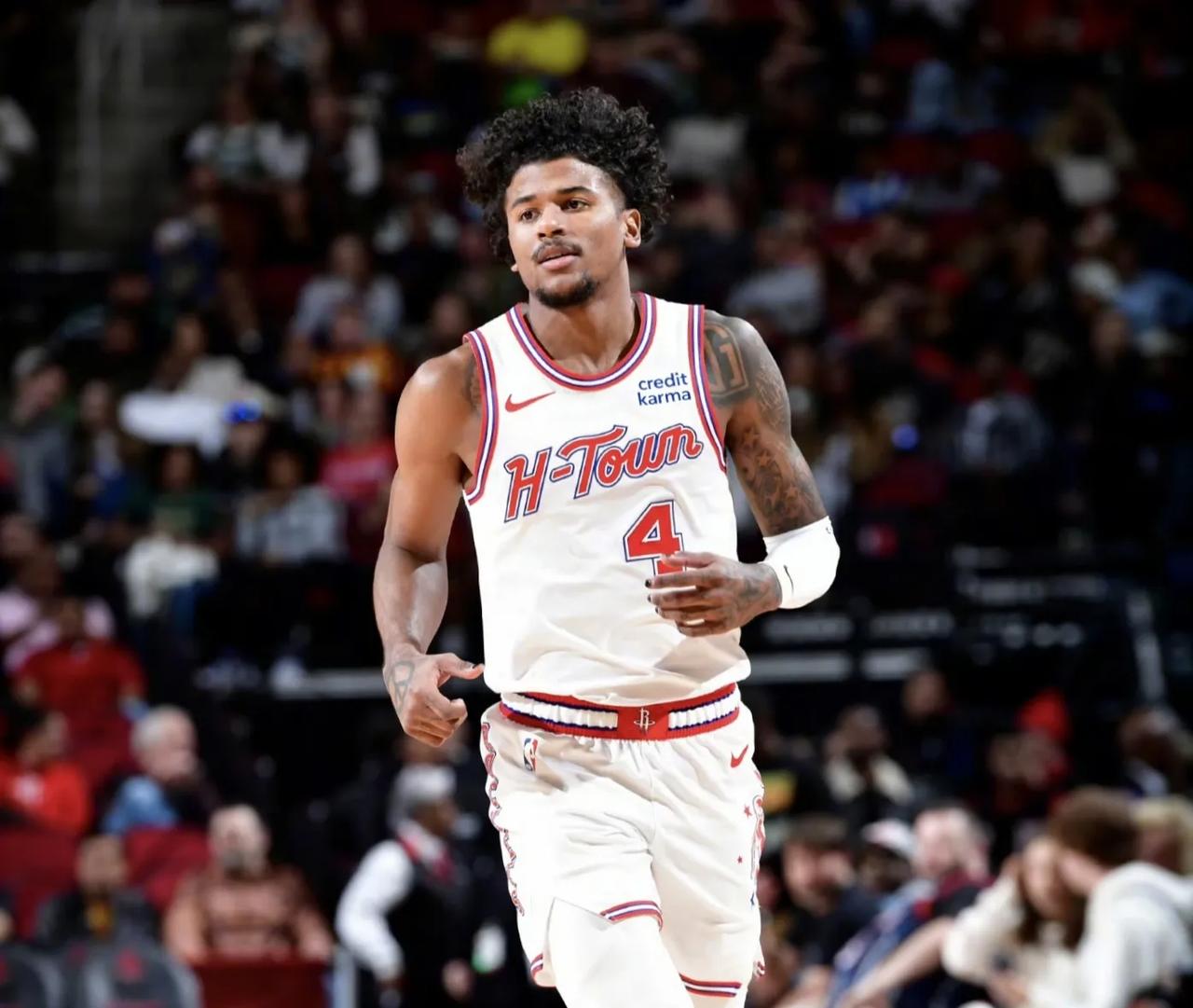 火箭外线防守重现漏洞，客场遭遇失利