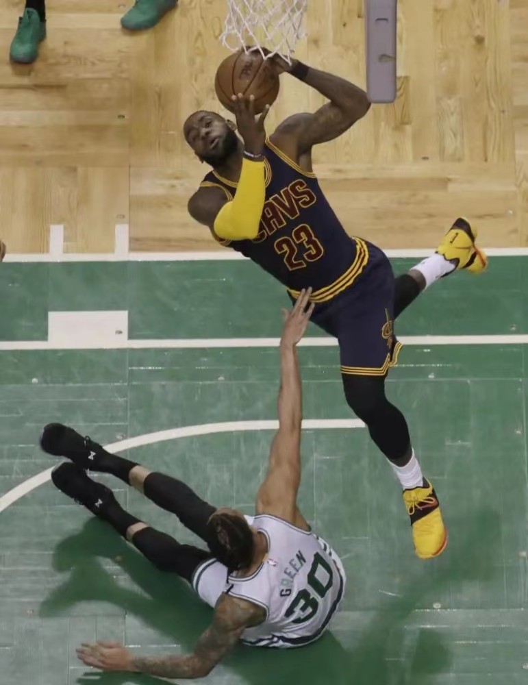 乔丹的退赛让粉丝悬殊