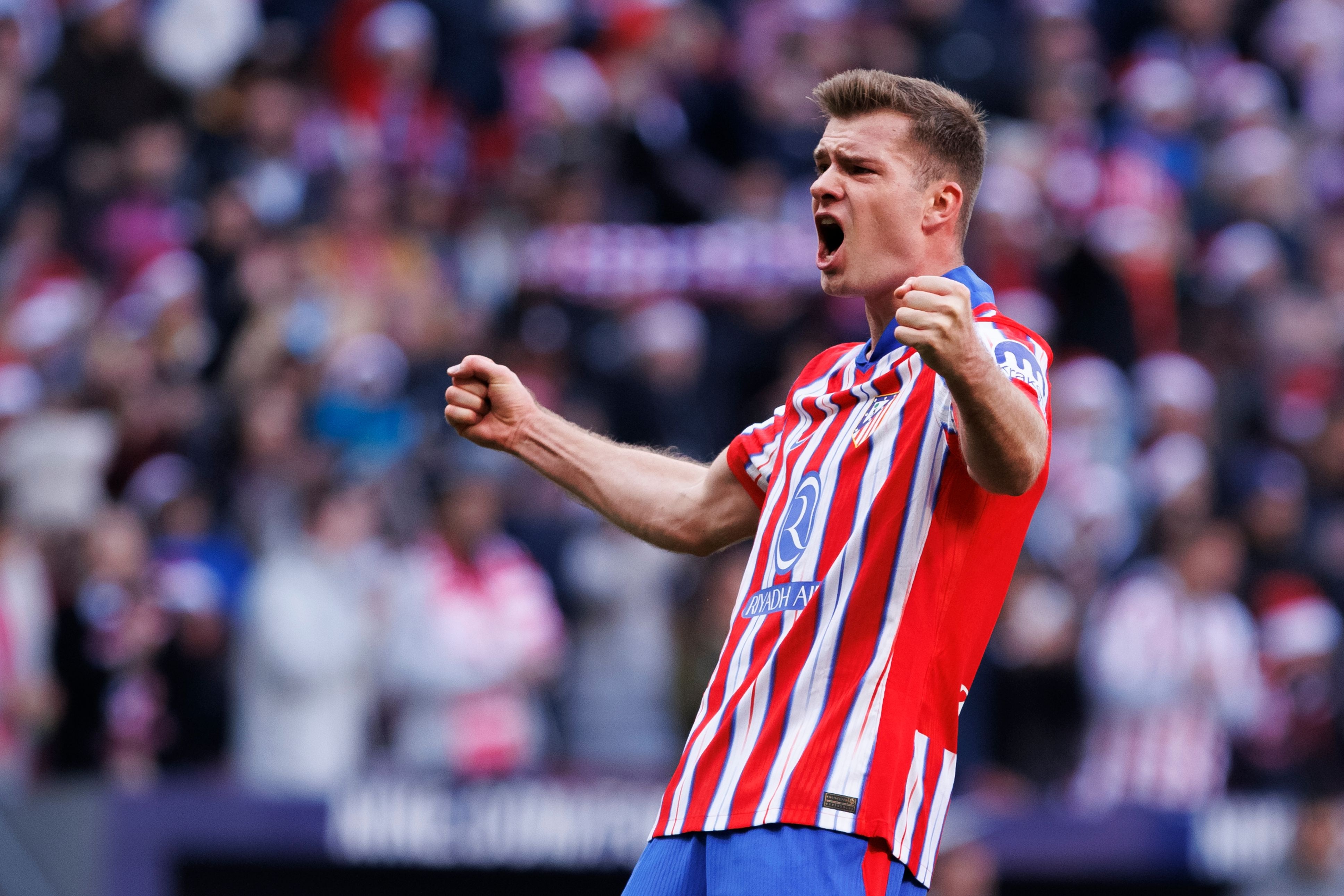 包含萨索洛新生代球员闪光登场,客场取胜震撼联赛的词条 包含萨索洛新生代球员闪光登场,客场取胜震撼联赛的词条