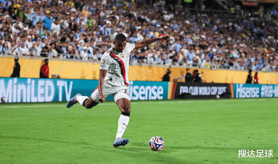 狂人主帅战术妙传，助球队力挫劲敌的简单介绍