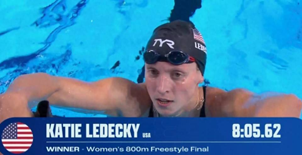 美国游泳名将再夺冠，刷新自己纪录的简单介绍