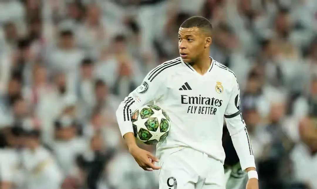 巴黎圣日耳曼中场大将伤愈复出，球队实力提升的简单介绍