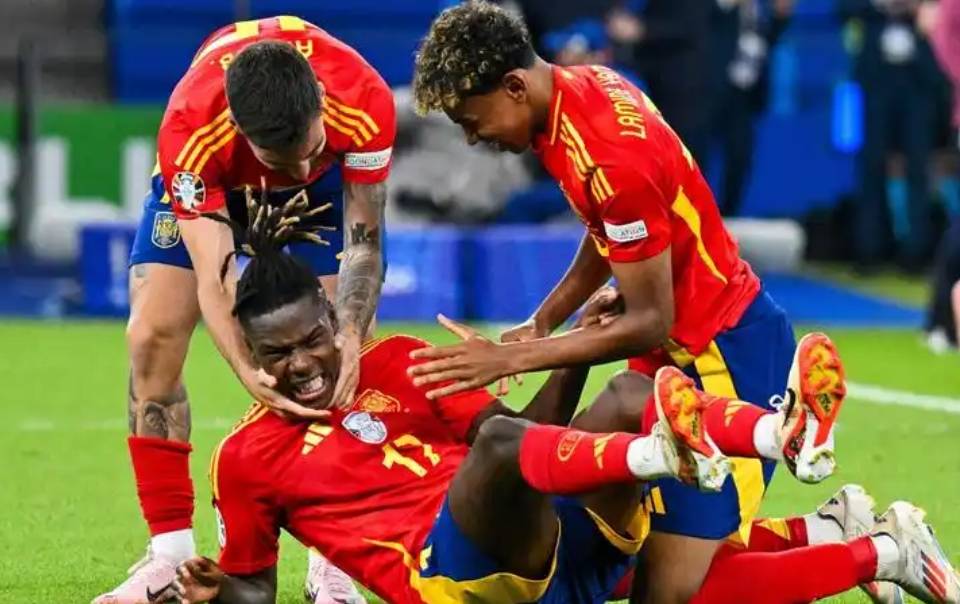 希腊主场遭遇西班牙惨败，欧锦赛资格不保的简单介绍