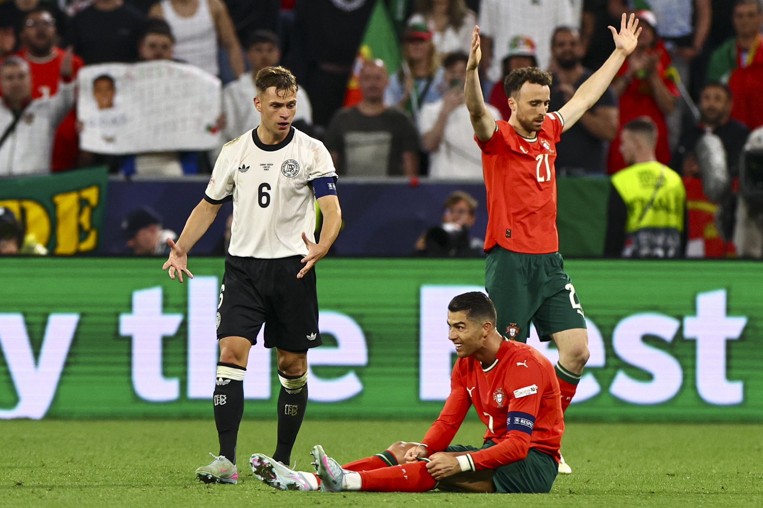 葡萄牙憾平匈牙利,小组出线形势严峻的简单介绍 葡萄牙憾平匈牙利,小组出线形势严峻的简单介绍