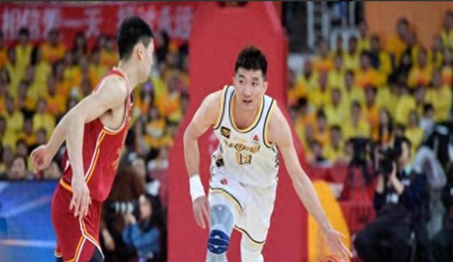 包含惊心动魄绝杀瞬间，球迷狂热庆祝胜利的词条