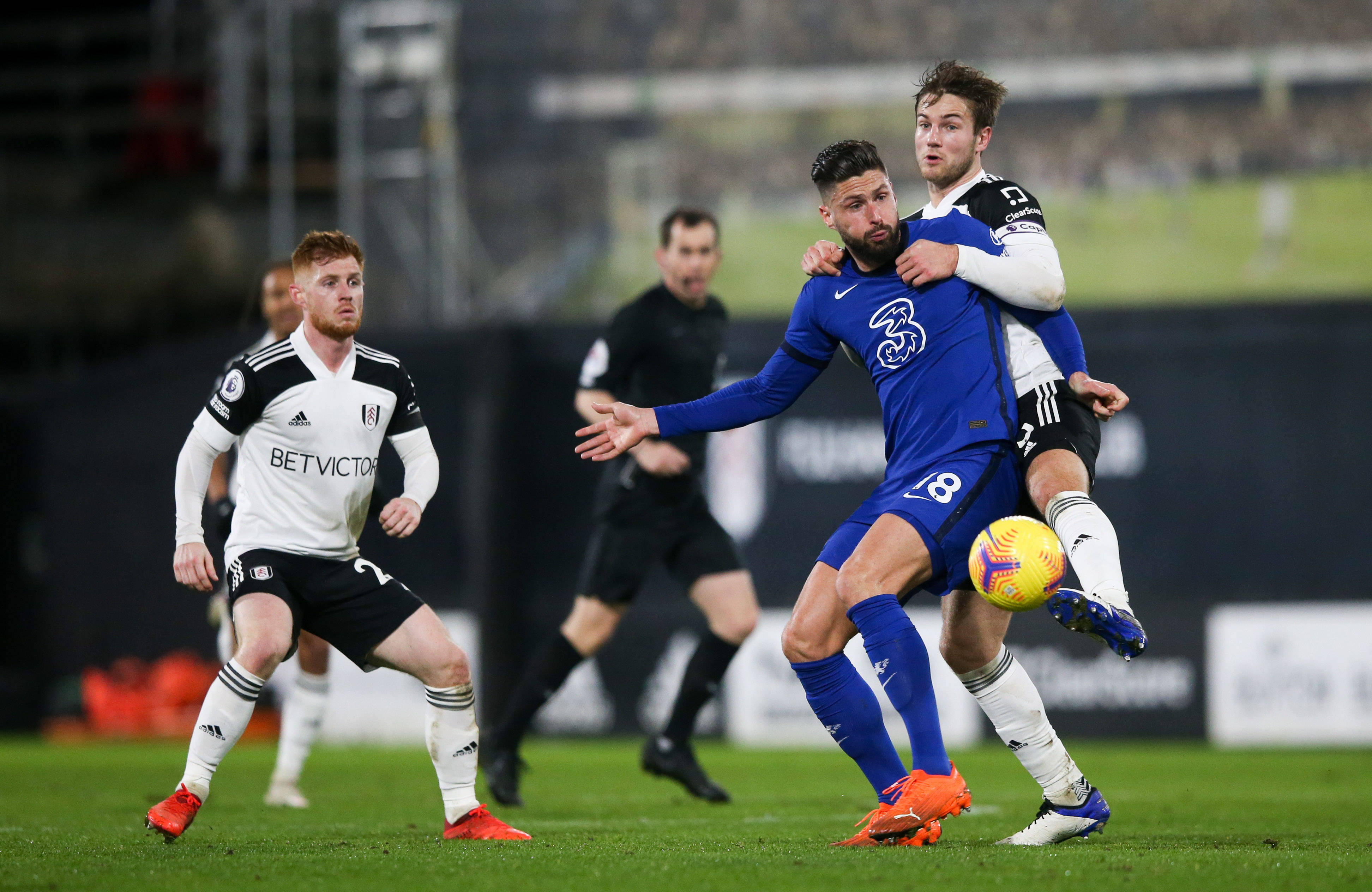 切尔西攻势猛烈，击败对手跻身英超积分榜前五的简单介绍