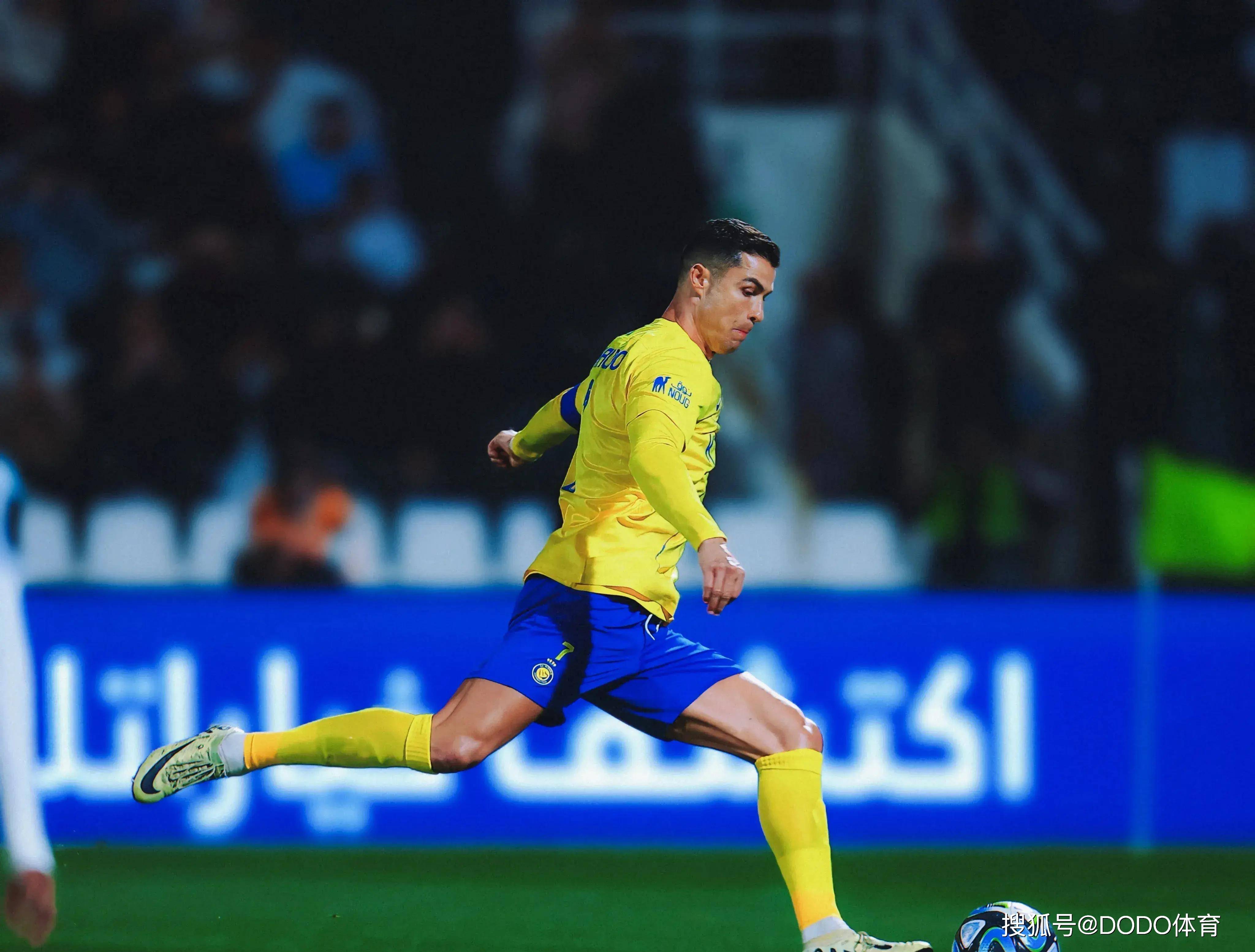 皇马豪气冲天！C罗再次领唱传奇之歌