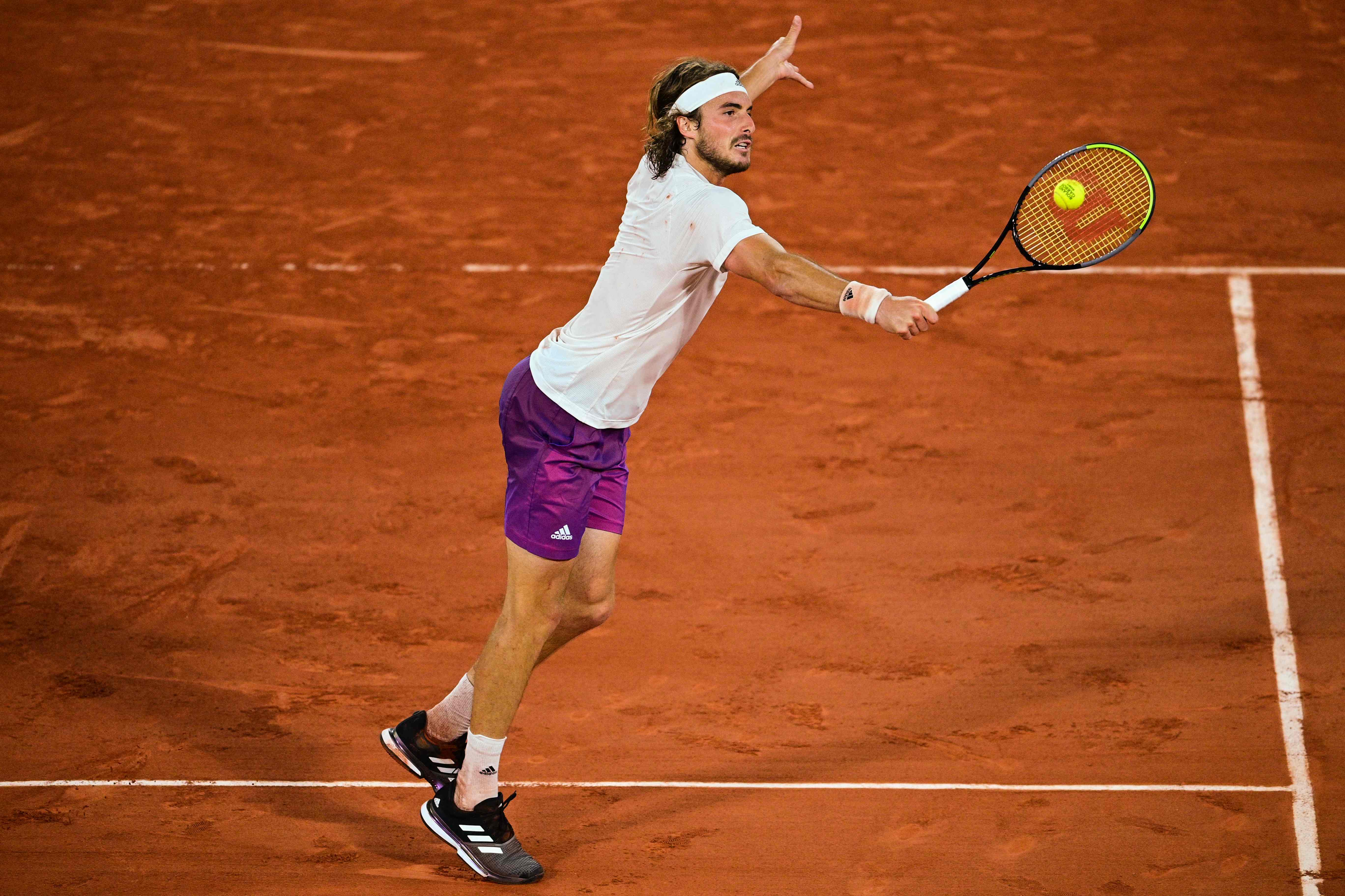 西班牙网球队险胜美国网球队,西西帕斯送出助攻的简单介绍 西班牙网球队险胜美国网球队,西西帕斯送出助攻的简单介绍