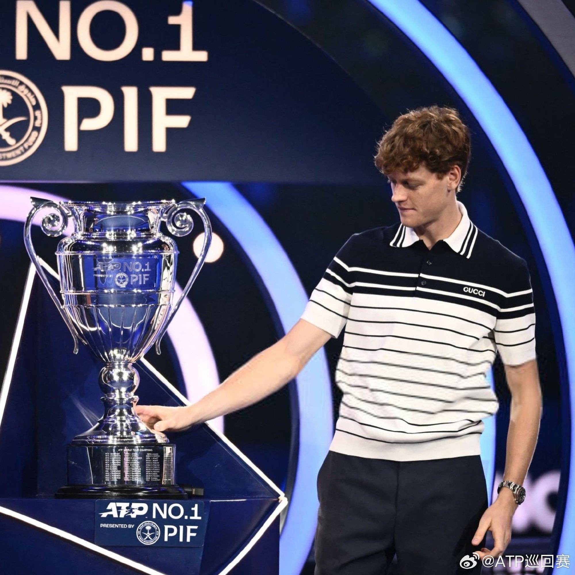 法网逆转ATP总决赛,阿尔卡拉斯惊艳四座 法网逆转ATP总决赛,阿尔卡拉斯惊艳四座